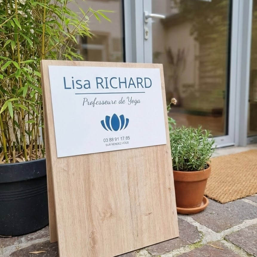 Plaque professionnelle gravée PVC economique