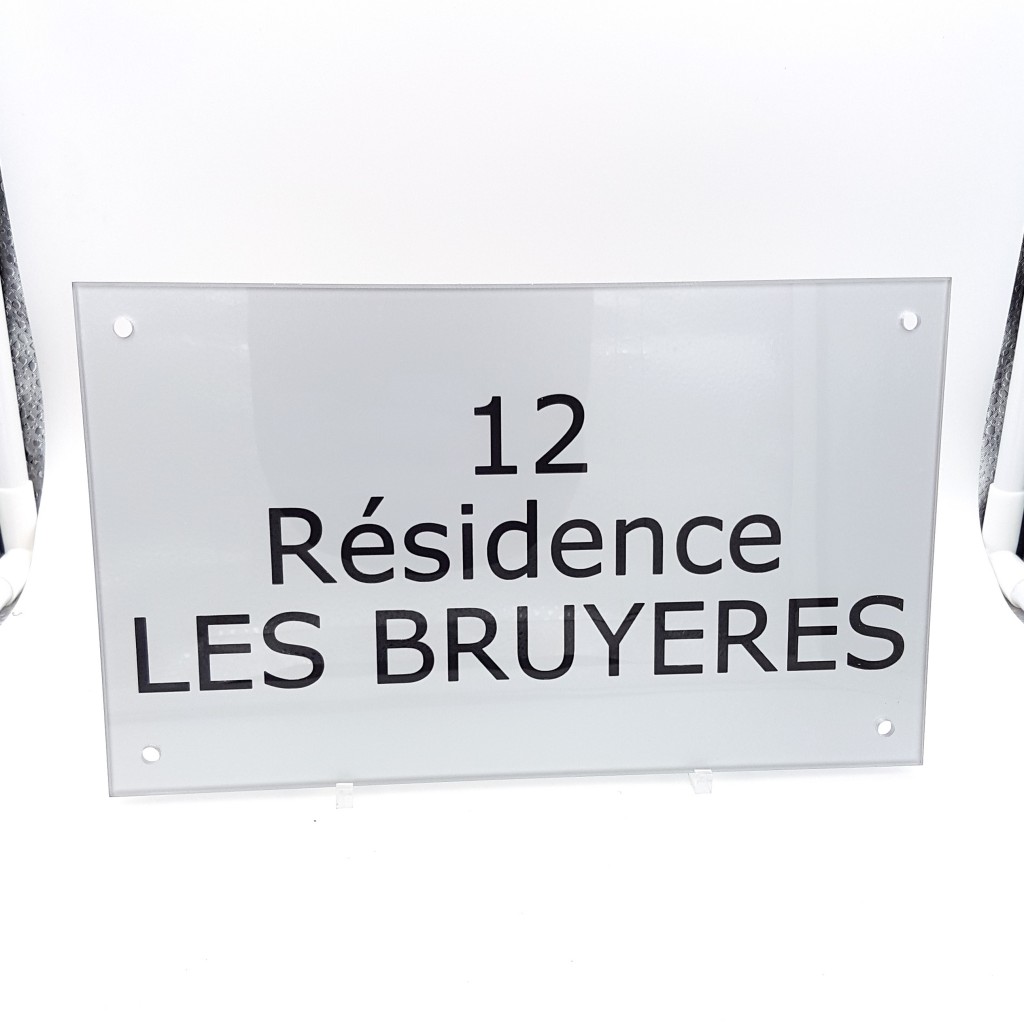 Plaque professionnelle plexiglas personnalisée | Gravure Concept