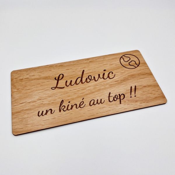 Planchette gravée en bois sur-mesure