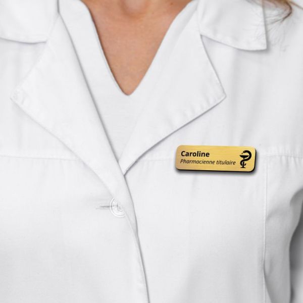 Badge nominatif PVC - personnalisation par gravure laser